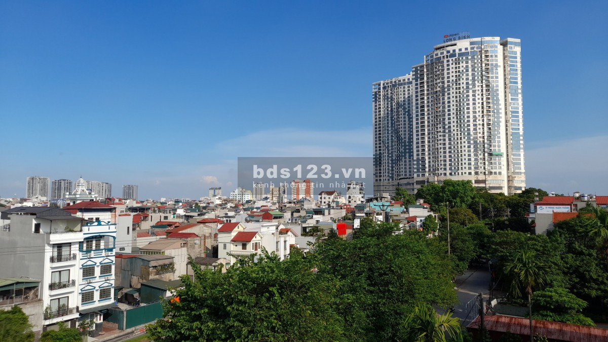 Bán nhà view sông tại Ngọc Thuỵ Long Biên, 60m2, 5 tầng, 6 ngủ, ô tô vào nhà, giá 5.8 tỷ