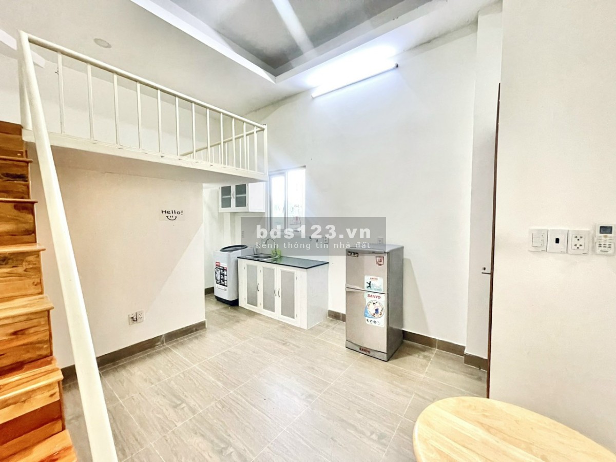 Phòng Có Gác Cửa Sổ Thoáng Mát Full Nội Thất Mới 100% Ngay ETOWN Cộng Hòa