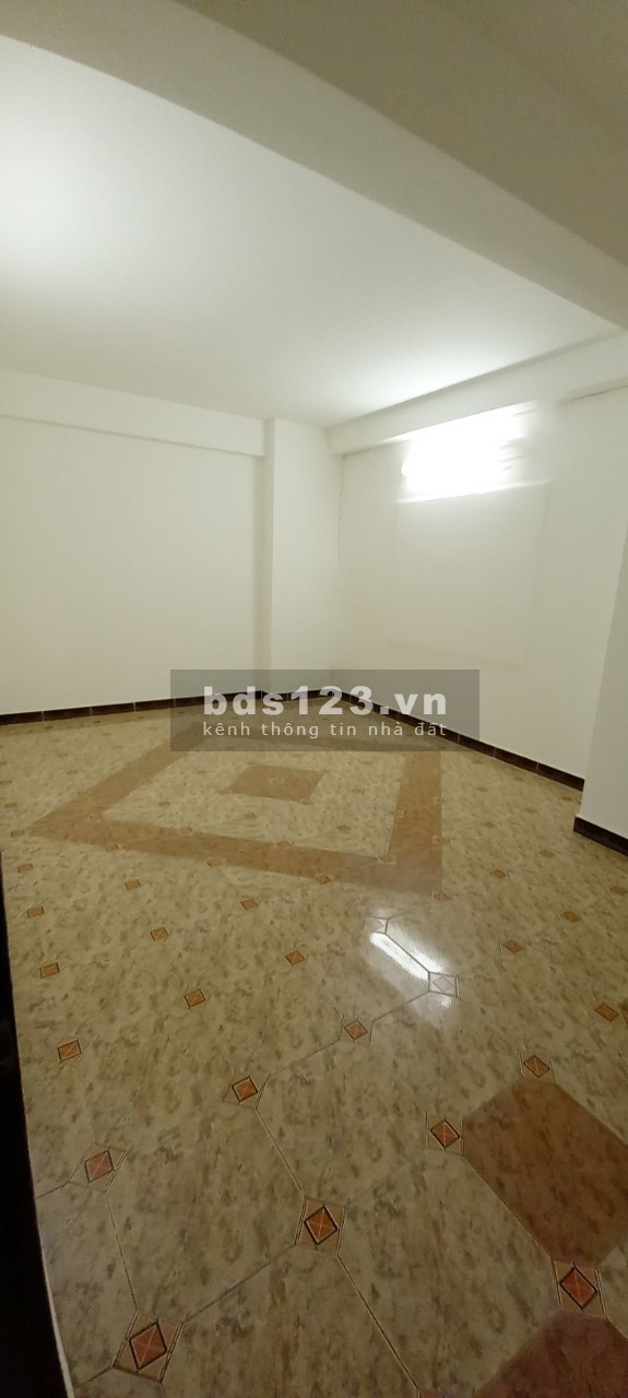 Shophouse Hoàng Diệu Q4 CC H1 50M2 chỉ 15 triệu