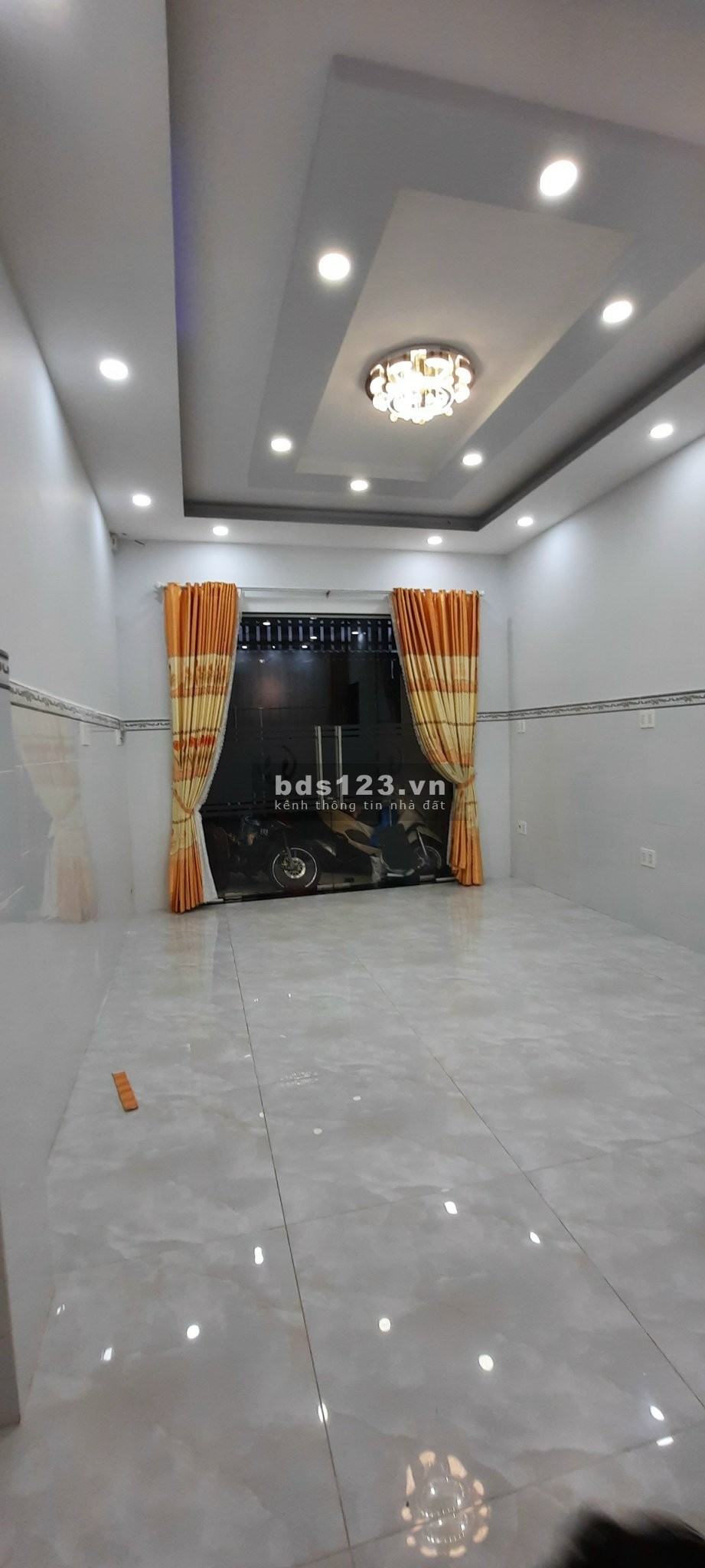"Nhất nhà đất" => Bán nhà đẹp xây kiên cố hẻm oto, 1 trệt 2 lầu, 4PN, tặng toàn bộ nội thất mới tinh