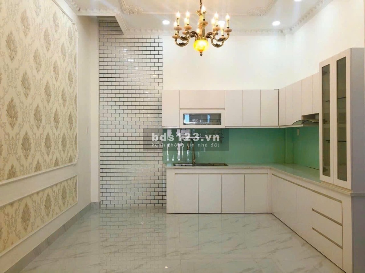Nhà siêu đẹp, 1T2L 4PN 3WC, nội thất cơ bán. Hẻm ô tô thoáng mát ngay Linh Đông