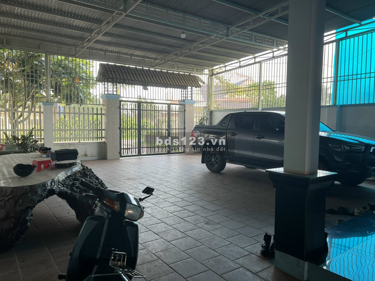 Cần bán gấp nhà mặt tiền Trần Nhật Duật P2 Tp. Bảo Lộc