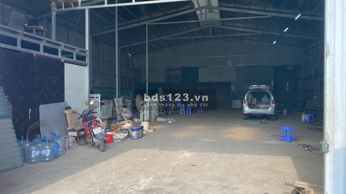 Cho thuê kho bãi ngắn hạn giá siêu tốt QL32 Đức Thượng, Hoài Đức, Hà Nội.
