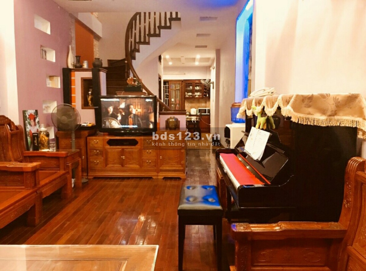 Bán Nhà Hà Đông - Nhà đẹp ngõ thông - 40m2/4.5 tỷ