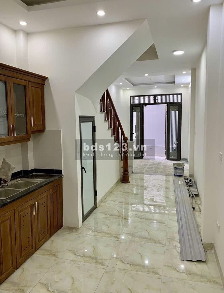 Cần bán nhà Bồ Đề, 50m ra phố, dân trí cao, 36m2 với 5,1 tỷ