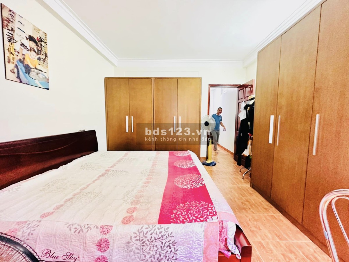 Hót Nhất Thanh Xuân Ô Tô Tránh Ô Tô Vào Nhà Chỉ 30/5 tầng 5.65 tỷ.