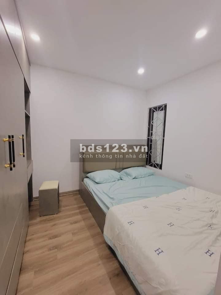 Bán Căn Hộ Phố Vũ Trọng Phụng, Thanh Xuân 55m, giá 2.45 tỷ.