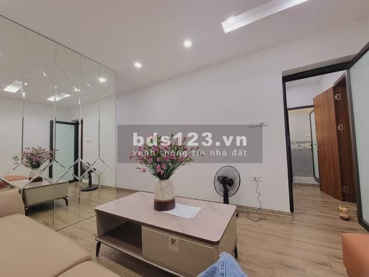 Bán Căn Hộ Phố Vũ Trọng Phụng, Thanh Xuân 55m, giá 2.45 tỷ.