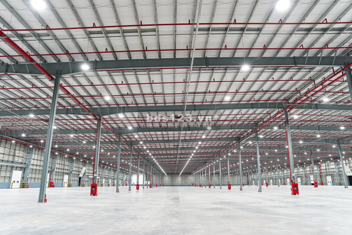 Nhà xưởng 3000m, 5000m và 7500m trong KCN Hưng Yên giá 3,5Usd, PCCC tiêu chuẩn - EPE, FDI