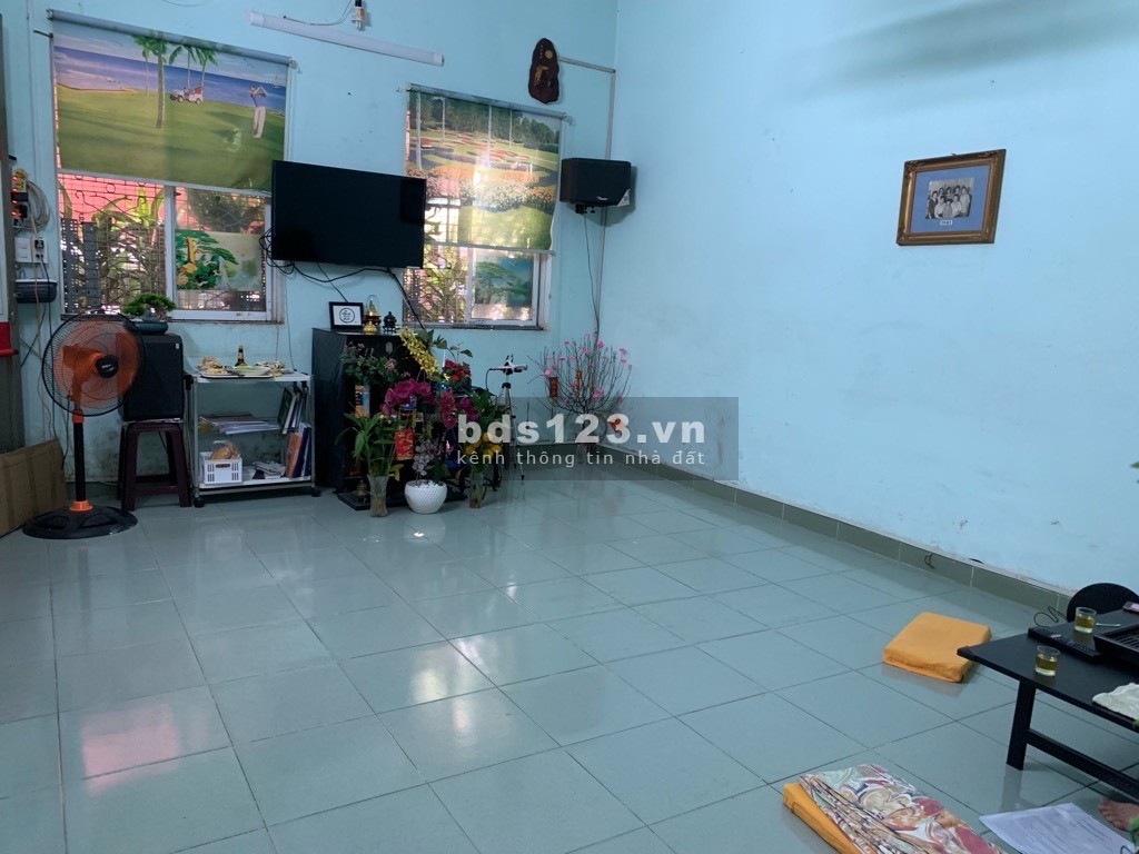 Ngang khủng - Giá chỉ 6 tỷ - Ngay trung tâm quận 1 - Kế bên chợ Tân Định - Xe hơi đỗ cửa