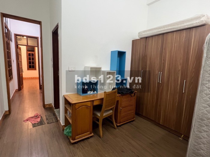 Bán nhà mặt phố Bắc Cầu lô góc 2 mặt thoáng, chỗ đỗ ô tô ngay gần. DT 72m2, MT 4m8, 7.2 tỷ