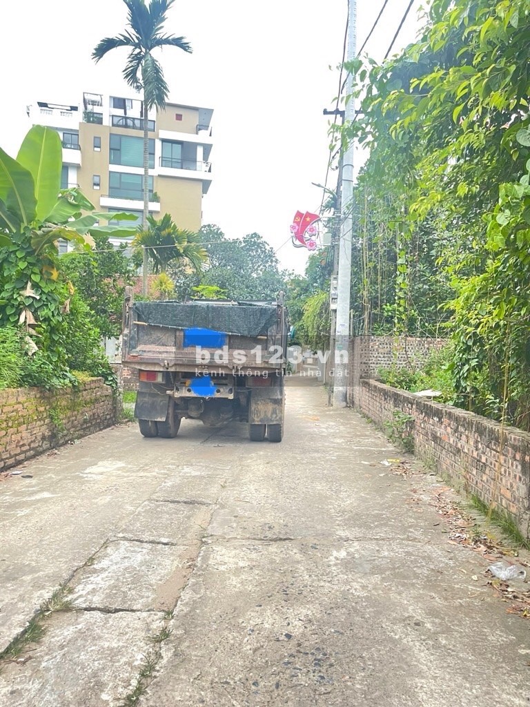 Bán 40m đất thổ cư Thôn Nhì - Vân Nội - Đông Anh 2.7 tỉ