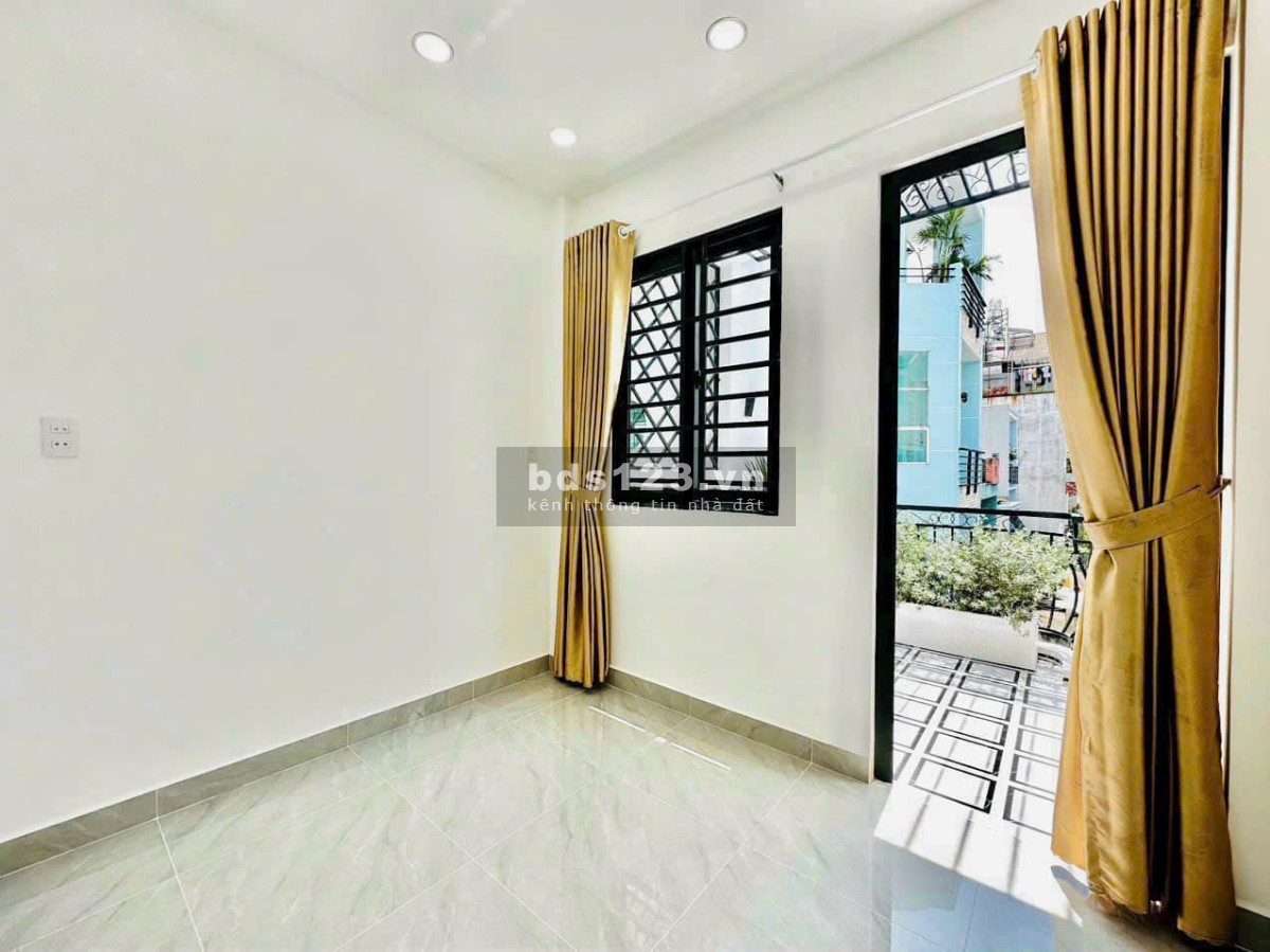 Nhà 51m2 hẻm Dương Bá Trạc P1 Q8 bán gấp chỉ 2ty150 gần ngay Trường TH Rạch Ông, qua Q7 chỉ vài phút
