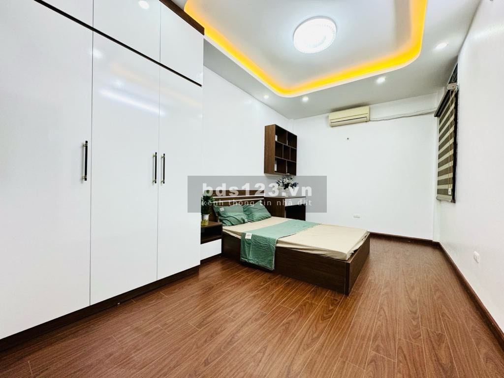 Bán siêu phẩm Bồ Đề, ngõ rộng thông tứ tung, nhà mới, 34m, 5,2 tỷ
