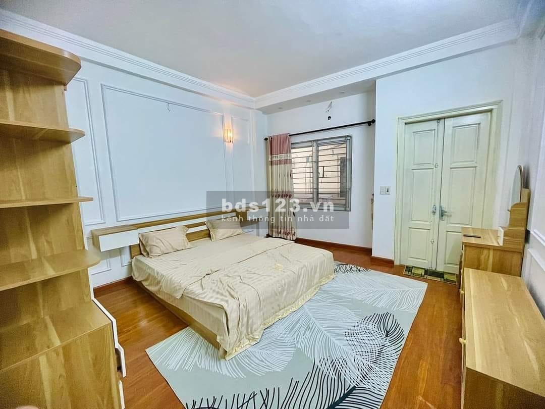 Cần bán căn nhà mặt phố Phú Đô, Nam Từ Liêm, 35M - 5 tầng, giá chỉ 5 tỷ, ô tô đỗ cách nhà 30M