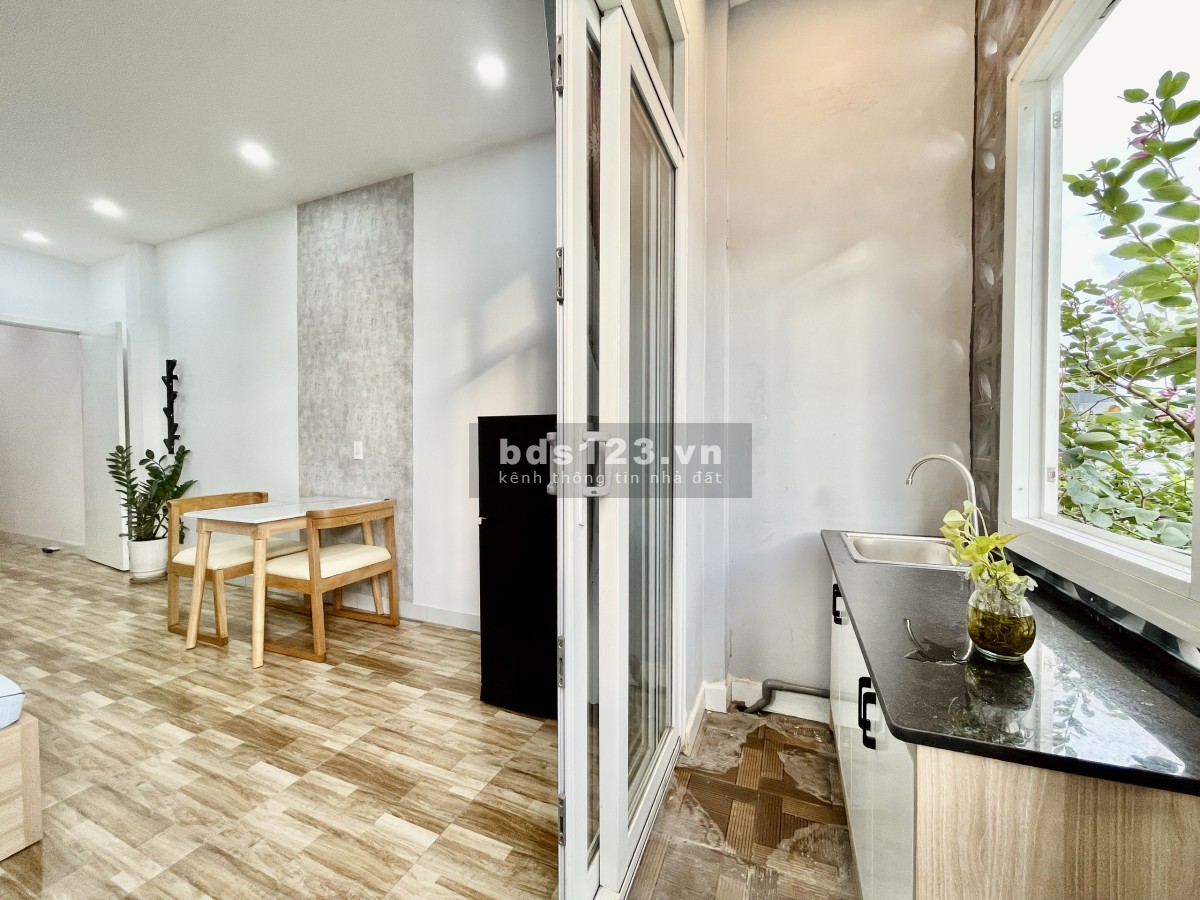 STUDIO Bếp Ngoài Ban Công Siêu Thoáng Gần Ngã Tư Bảy Hiền, Cộng Hoà quận Tân Bình
