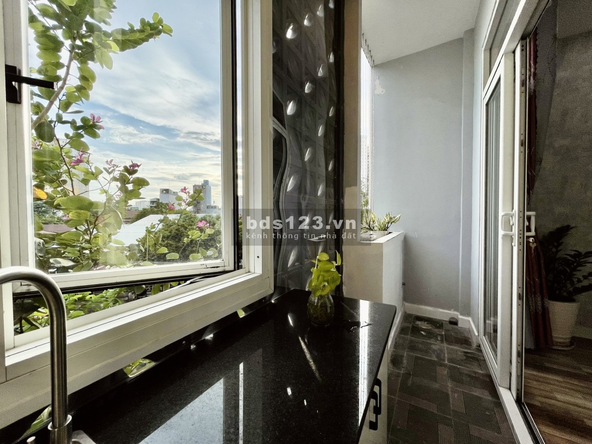 STUDIO Bếp Ngoài Ban Công Siêu Thoáng Gần Ngã Tư Bảy Hiền, Cộng Hoà quận Tân Bình