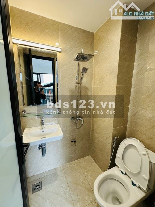 Hot bán nhà Cố Nhuế, ô tô, lô góc, ngõ thông, full nội thất, 40M2, nhỉnh 4 tỷ