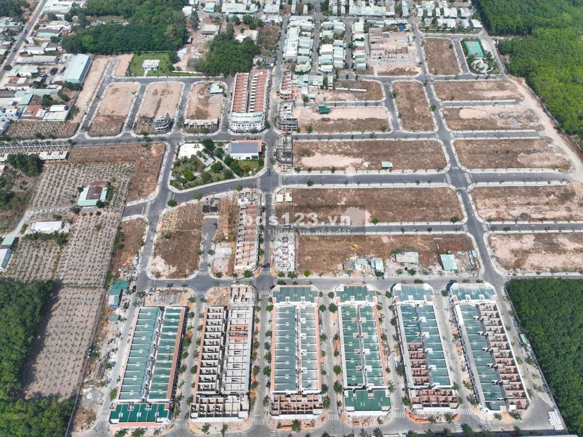 Bán đất nền dự án Richland Residence, Bến Cát giá 1.1 tỷ tại Bình Dương, diện tích: 75m2.