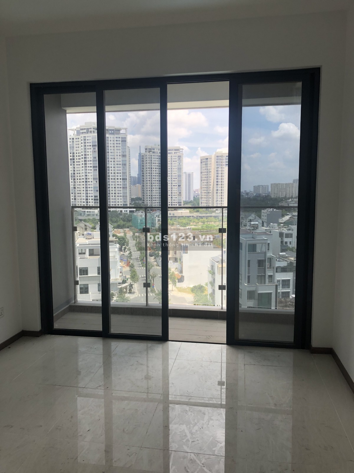 Chính chủ gửi bán căn hộ 2PN One Verandah giá thiện chí 5,6 tỷ nội thất cơ bản 80m2