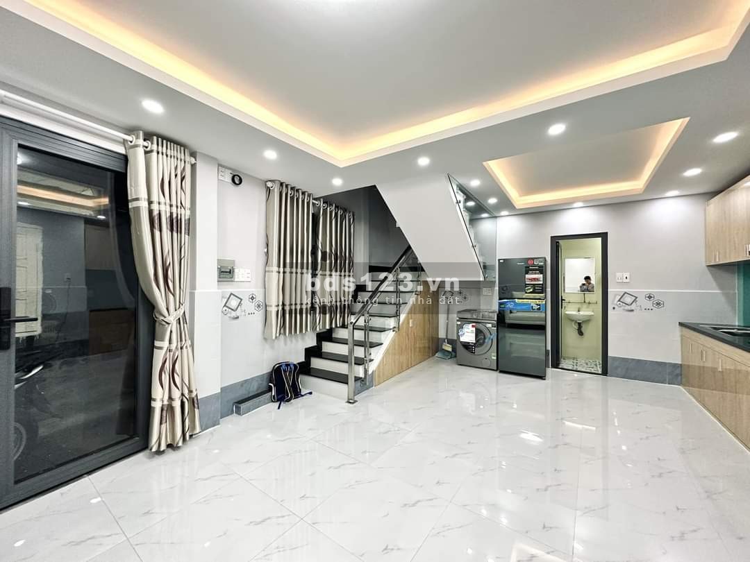Nhà đẹp full nội thất đường Phan Văn Trị. Ngang 6.6m nở hậu 7.8m. Gía 3.7 tỷ