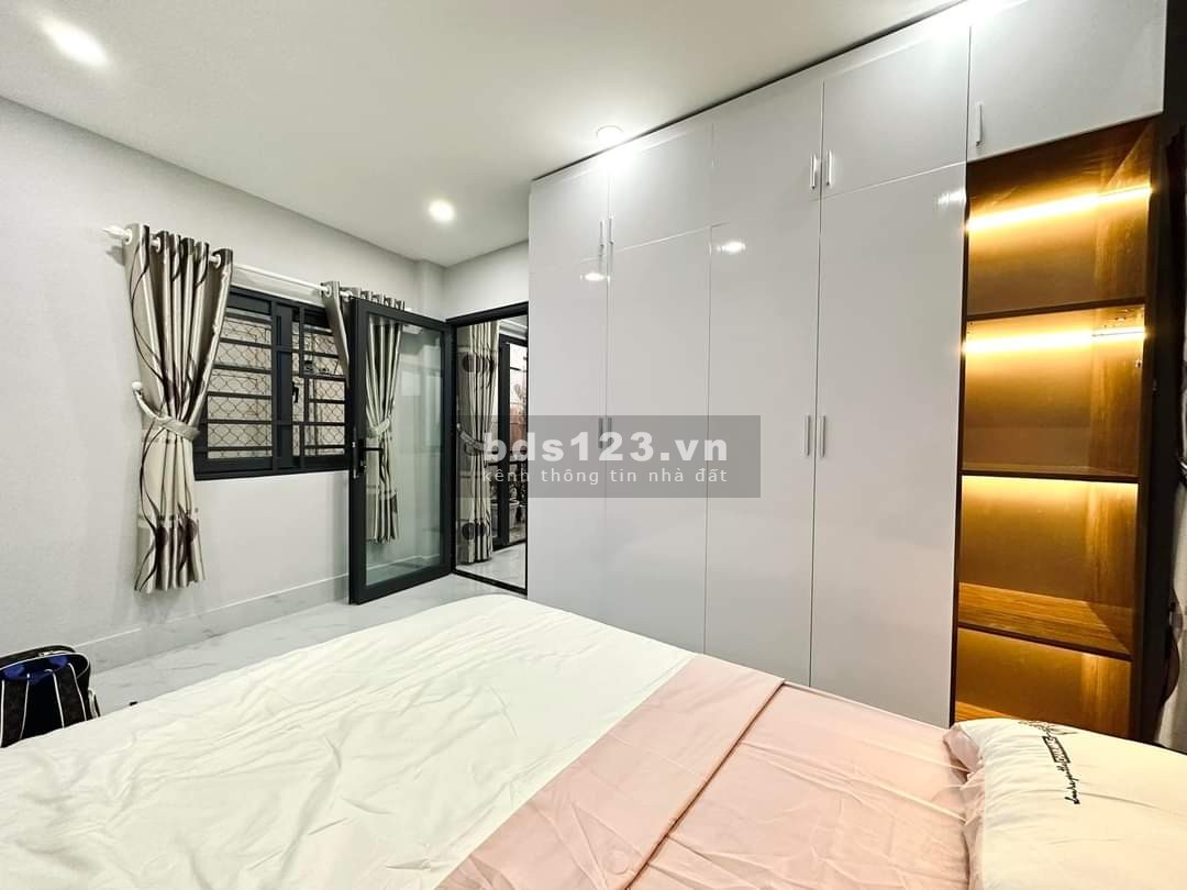 Nhà đẹp full nội thất đường Phan Văn Trị. Ngang 6.6m nở hậu 7.8m. Gía 3.7 tỷ