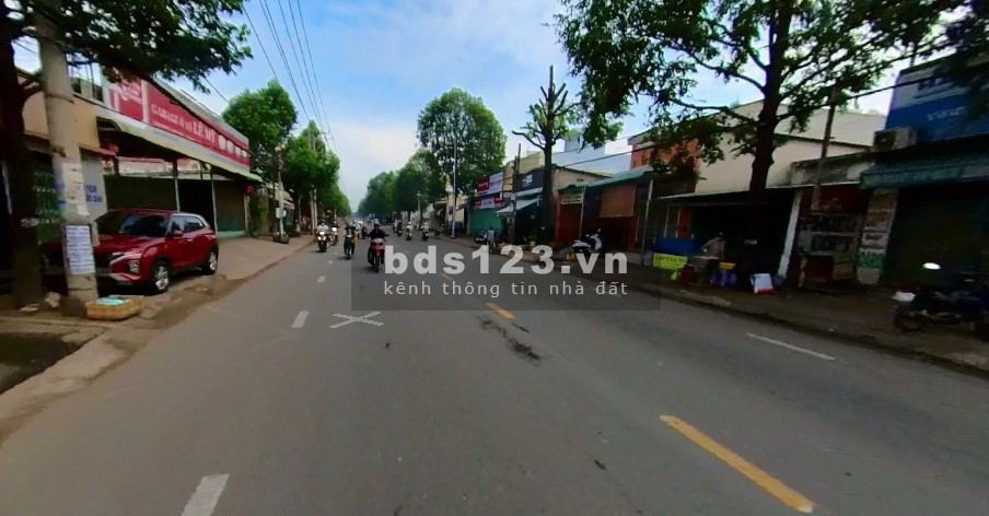 Bán đất mặt tiền, gần chợ Bửu hòa