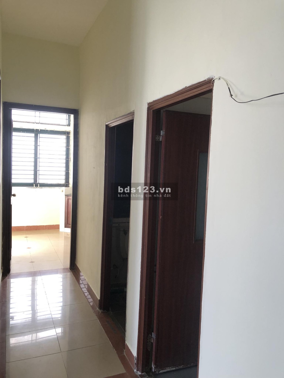 Cho thuê căn hộ 312 Lạc Long Quân, Quận 11, DT : 65 m2, 2PN, Giá 7.5 triệu/tháng