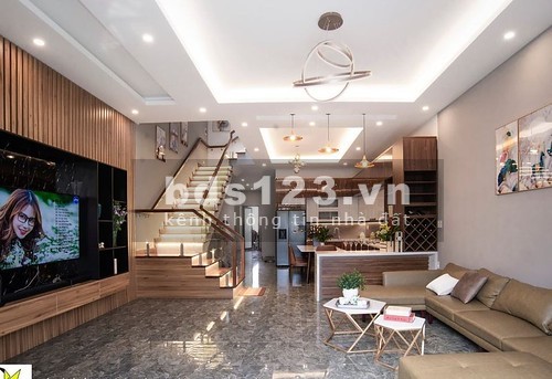 Bán nhà 3 tầng mặt tiền khu vực Thanh Khê đường 7,5m giá nhỉnh 5tỷ.