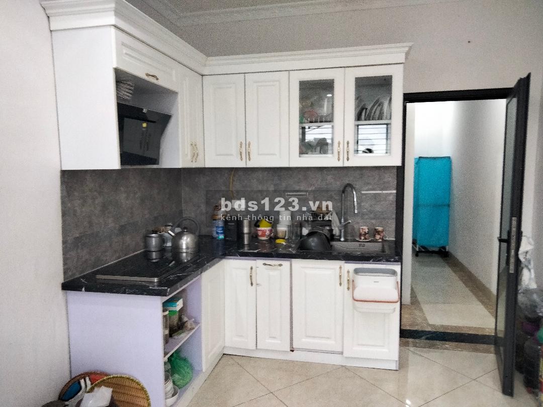 Bán nhà 5 tầng mặt ngõ vỉa hè, ô tô vào nhà