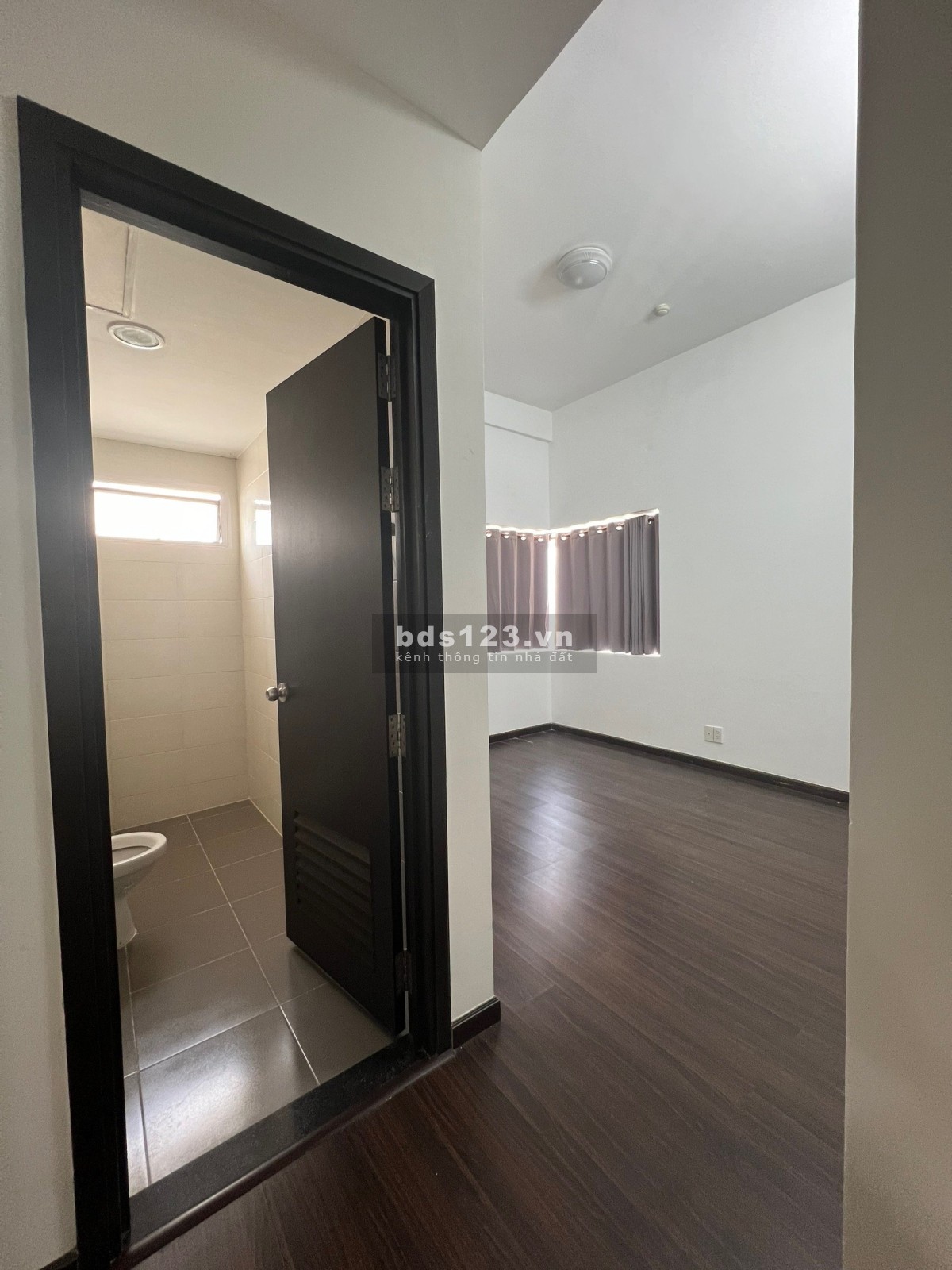 Chung Cư Carillon 2 - Tân Phú 90m2 3PN, 2WC, 12tr. Giao nhà trống, nhà mới, căn góc