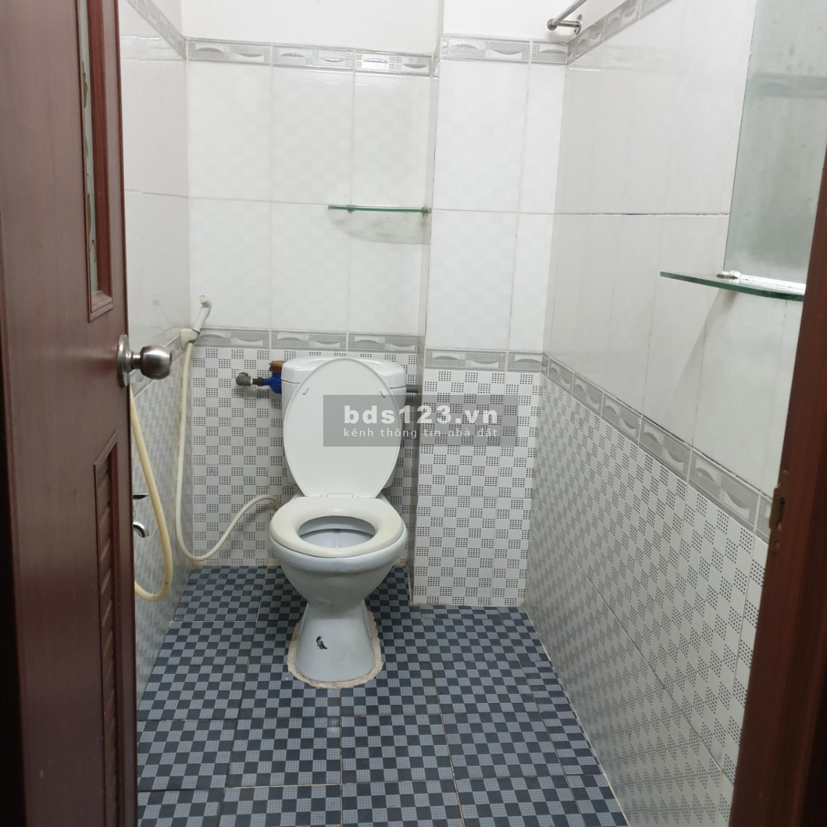 Cho thuê phòng trọ sạch đẹp có sân thượng thoáng mát gần bến xe siêu thị chợ