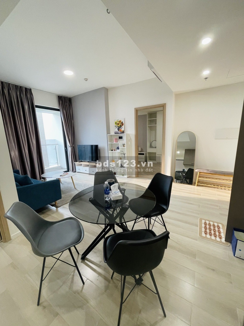 Căn hộ 74m2 Masteri Centrel Point cho thuê giá rẻ
