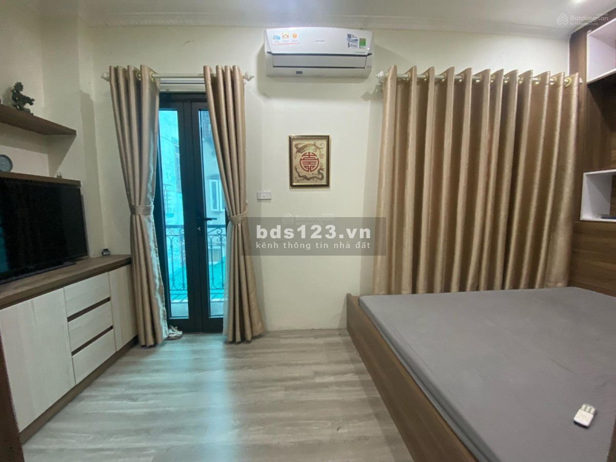 Nhà nhỏ đẹp phố Yên Ninh, Ba Đình 23M2 X 5T giá 5,4 tỉ nội thất cao cấp