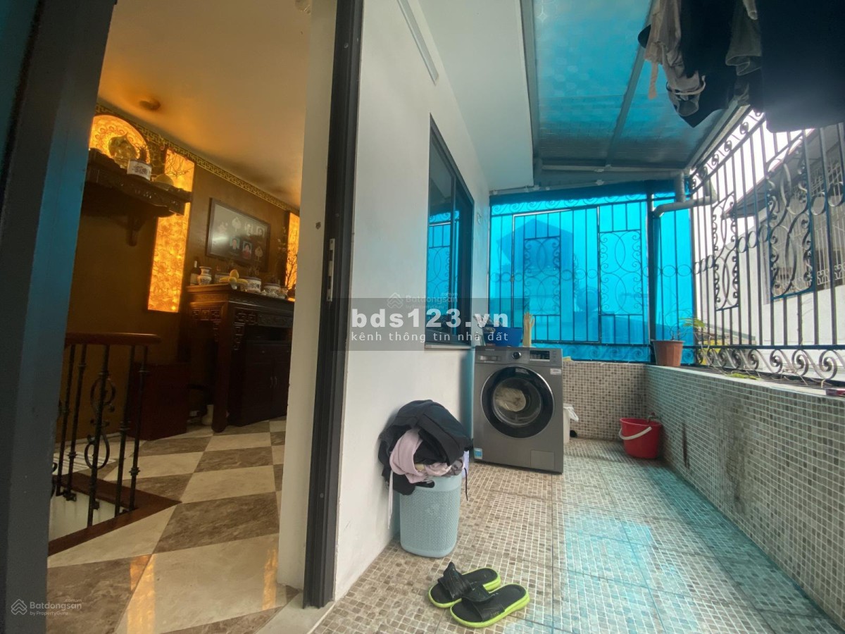 Nhà nhỏ đẹp phố Yên Ninh, Ba Đình 23M2 X 5T giá 5,4 tỉ nội thất cao cấp