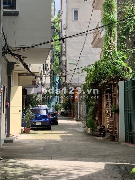 Nhà đẹp phân lô Đầm Trấu - Ô tô tránh - Thang máy - Thông sàn kinh doanh