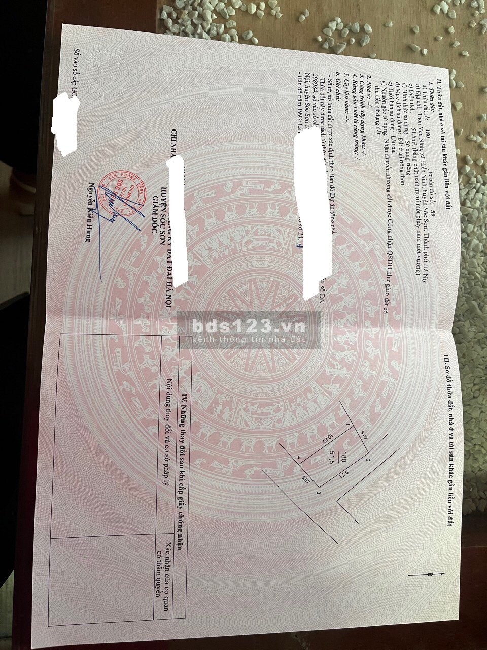 Chính chủ cần bán lô góc 51,5m, đường trục chính thông 5m. Full thổ cư, cách khu cn Nội bài 1.5km