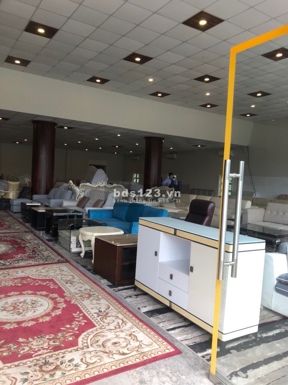 Cho thuê mặt bằng kho xưởng 1000m2 mặt tiền Nguyễn Xiển, phường Long Bình, Quận 9, TPHCM