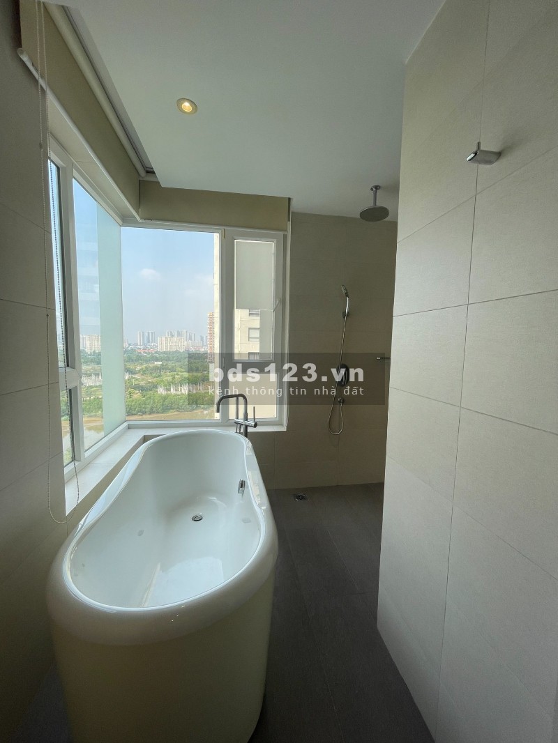 FOF RENT: Apartment in BRILILANT Tower, Diamond Island
