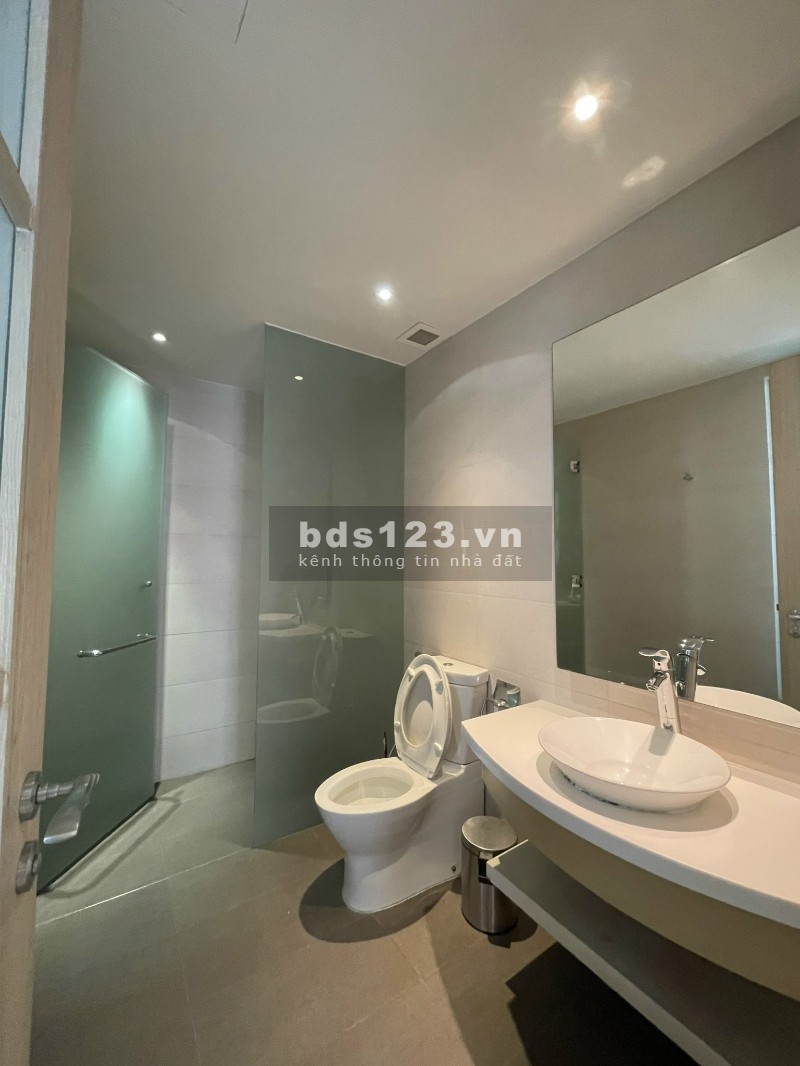 FOF RENT: Apartment in BRILILANT Tower, Diamond Island