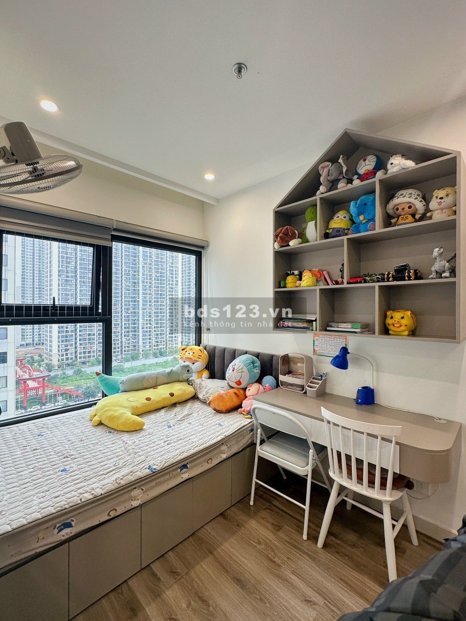 Ko còn căn rẻ hơn- Căn 2PN+1, DT 64m² Thiết kế thành 3PN- Đầy đủ nội thất- Giá 3,95tỷ bao phí ở ngay