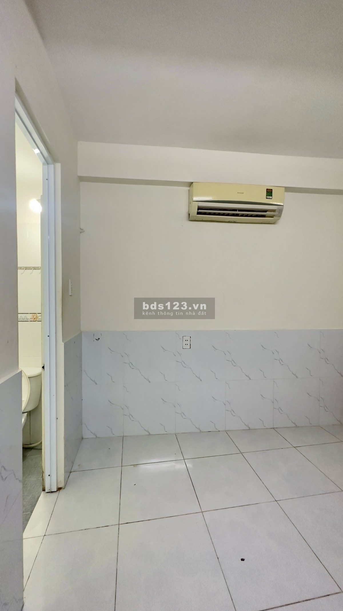 Cho thuê phòng giá rẻ sát Đại Học Văn Lang cs3 thích hợp ở 1-2 bạn