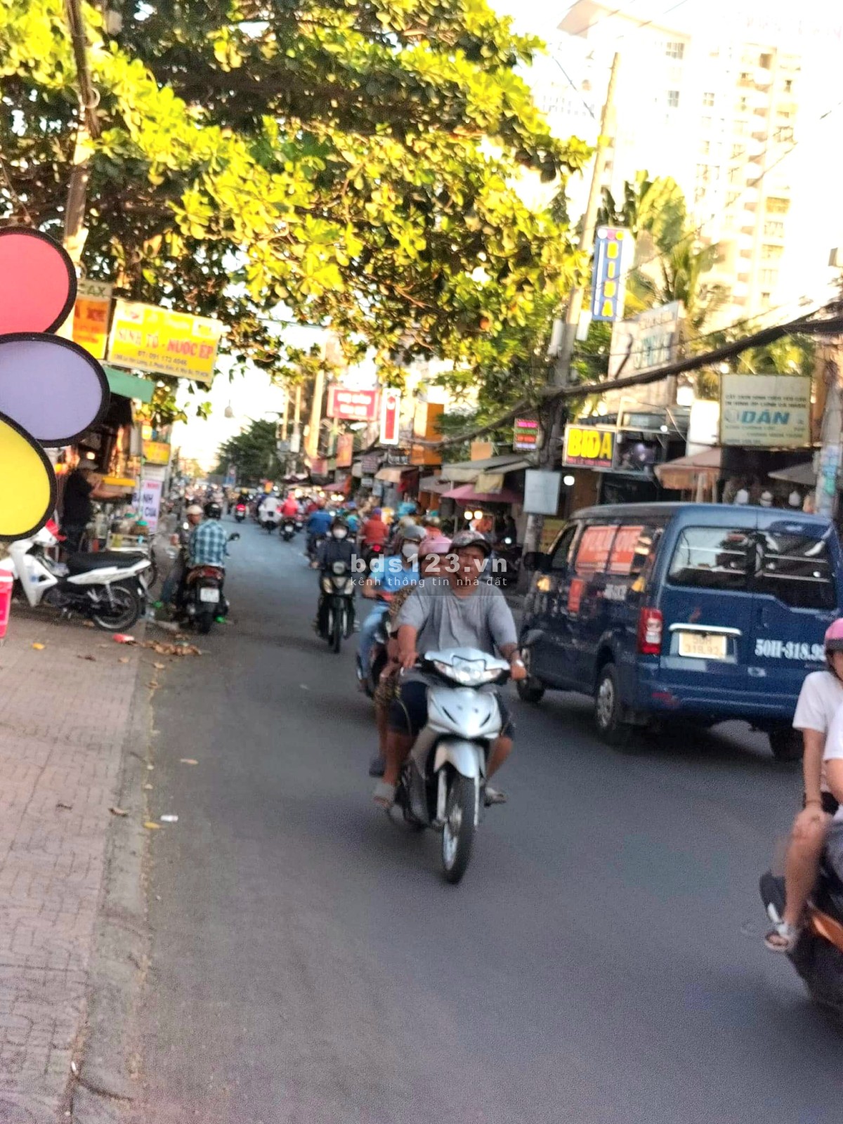 Mặt bằng nguyên căn 10x20 mặt tiền đường Lâm Văn Bền, Quận 7