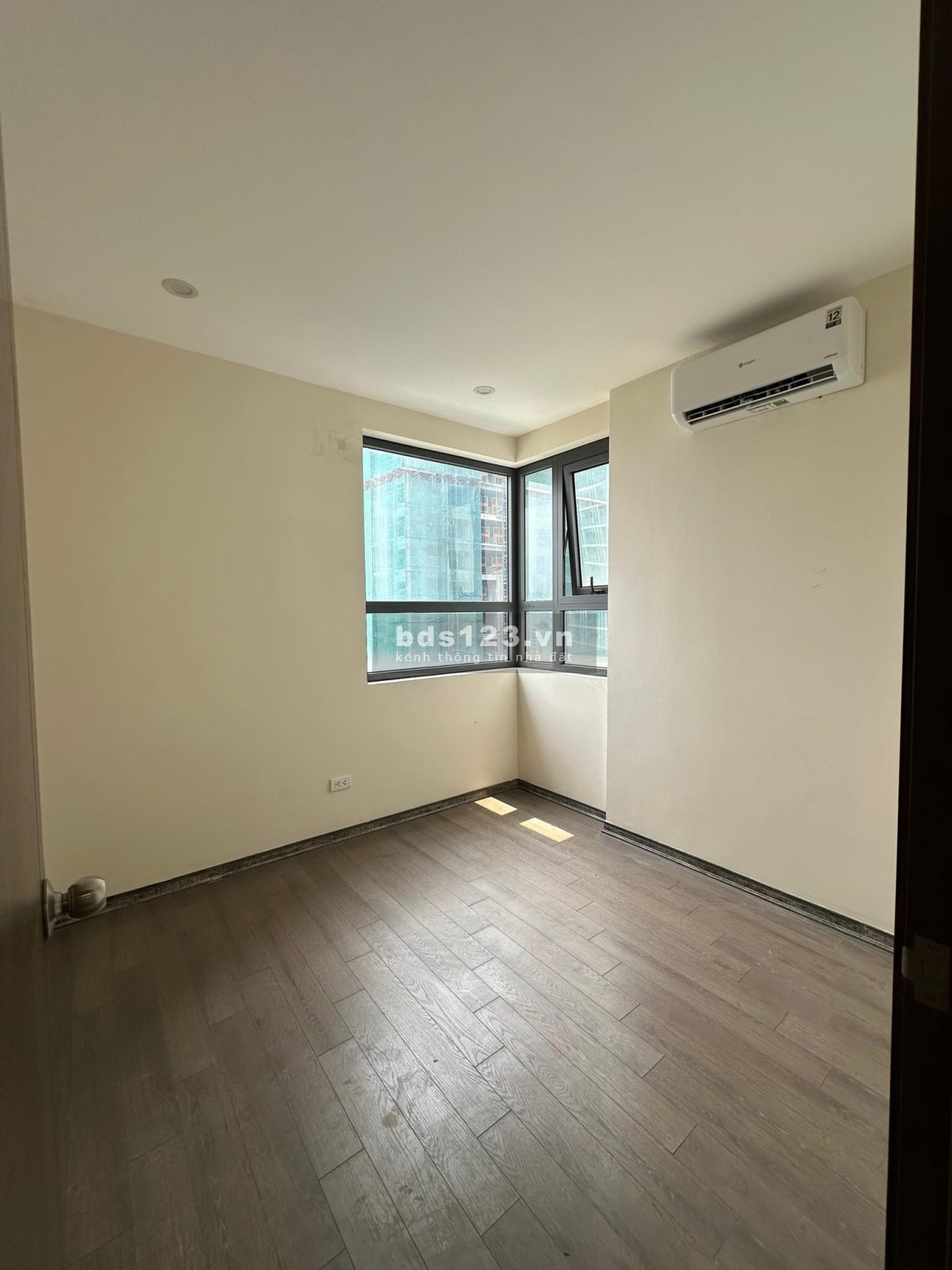 Cho thuê Chung Cư Bảy Hiền Tower-Tân Bình 3 phòng ngủ 110m2 Giá 13tr. Căn góc cực thoáng