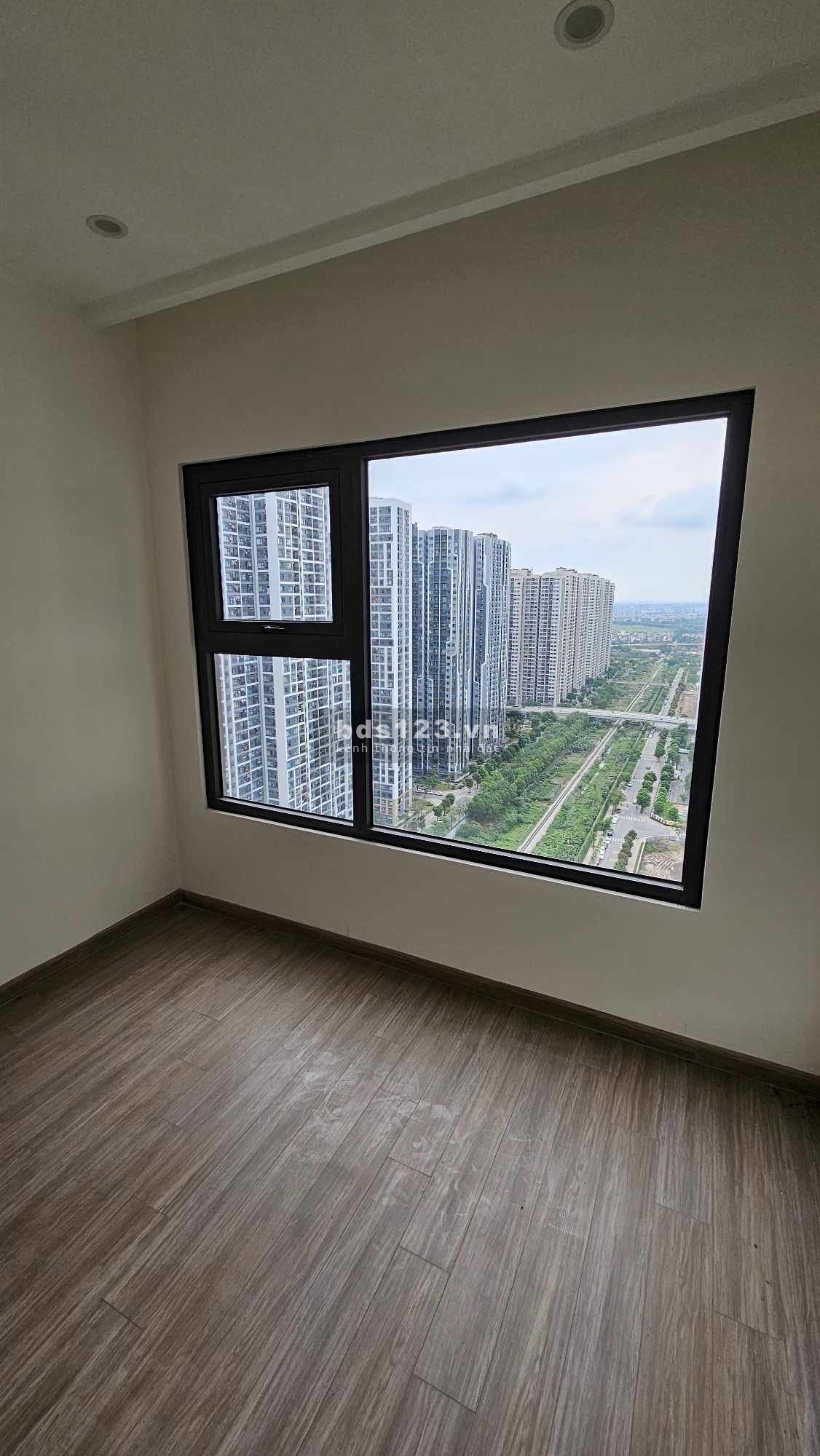 Bán 2n + Trung tâm dự án Vinhomes Smart City 3,6 tỷ bao phí 64m2
