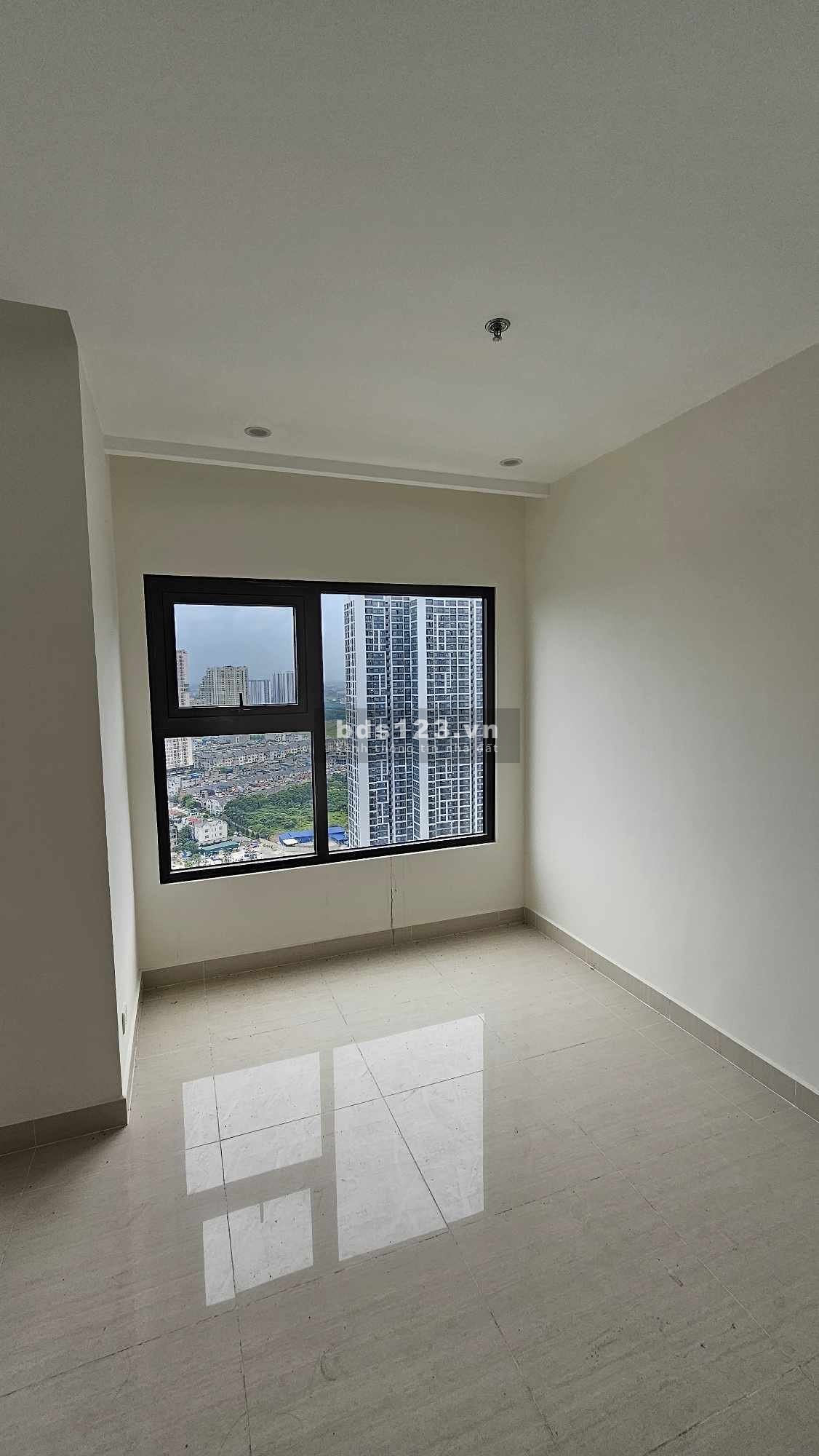 Bán 2n + Trung tâm dự án Vinhomes Smart City 3,6 tỷ bao phí 64m2