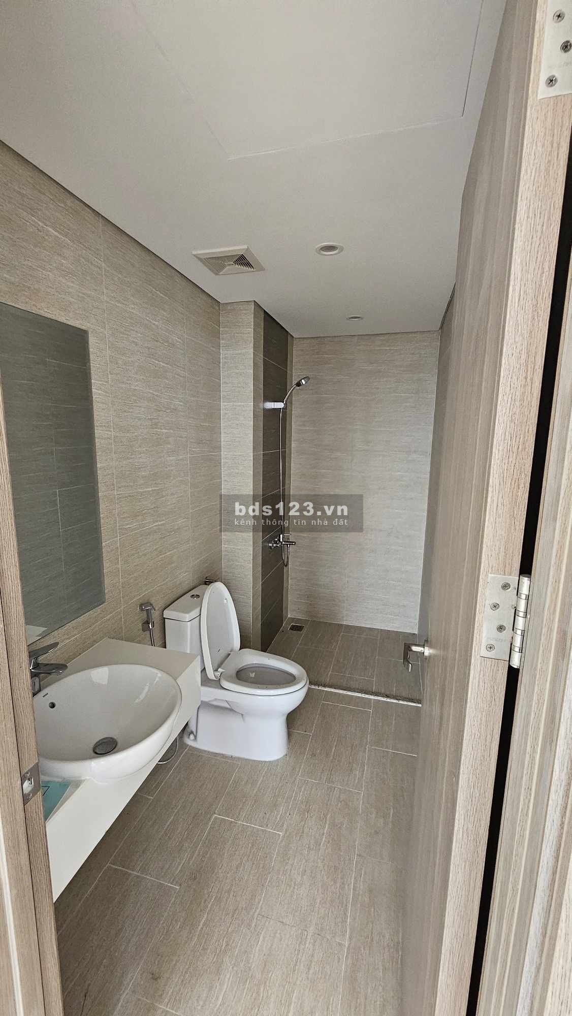 Bán 2n + Trung tâm dự án Vinhomes Smart City 3,6 tỷ bao phí 64m2