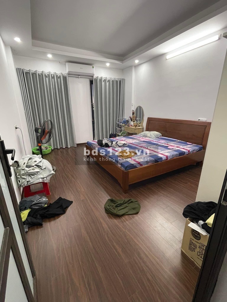 Bán nhà siêu hot - Mặt phố như hình - S = 45M2 – Gía chỉ 5.6 tỷ
