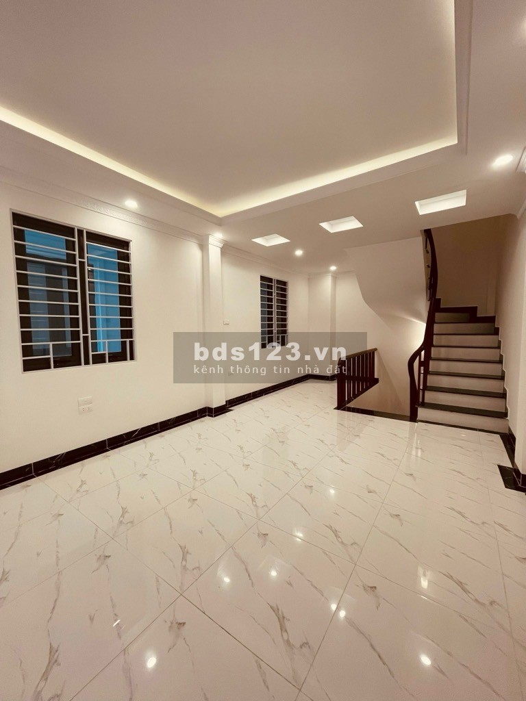 Bán nhanh, hiếm 6 tầng mới tinh, VF9 vào nhà 40m2, giá 4.5ty