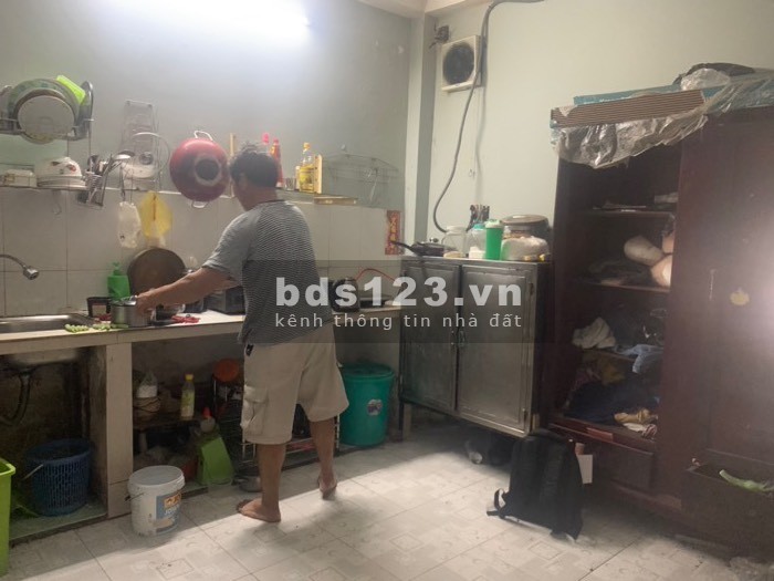 Bán nhà 2 tầng lầu 68 m2 (4.5mx16m) Trường Thọ, Thủ Đức. Giá 4.5 tỷ.